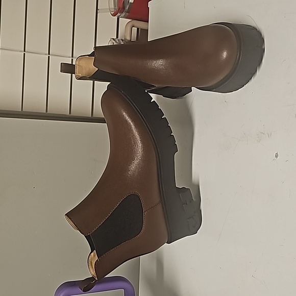 Coach ankle.boots - Picture 2 of 3